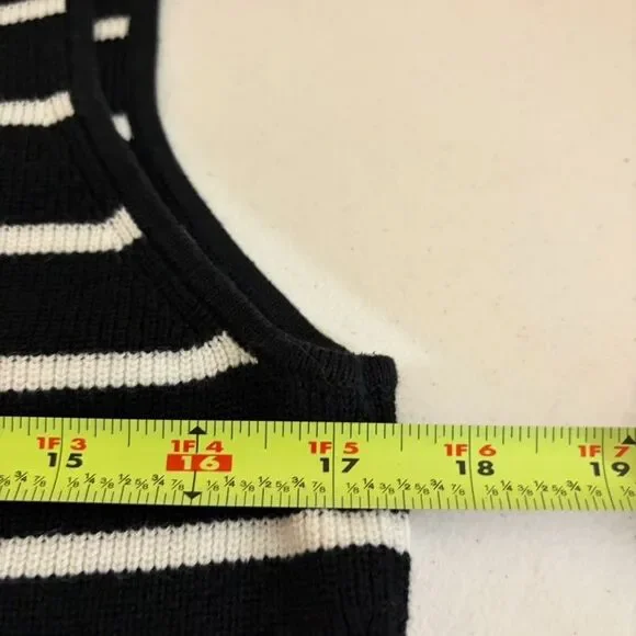 Banana Republic Tank Top Women's Medium Knit Striped Sleeveless Boxy Sweater - Picture 8 of 8